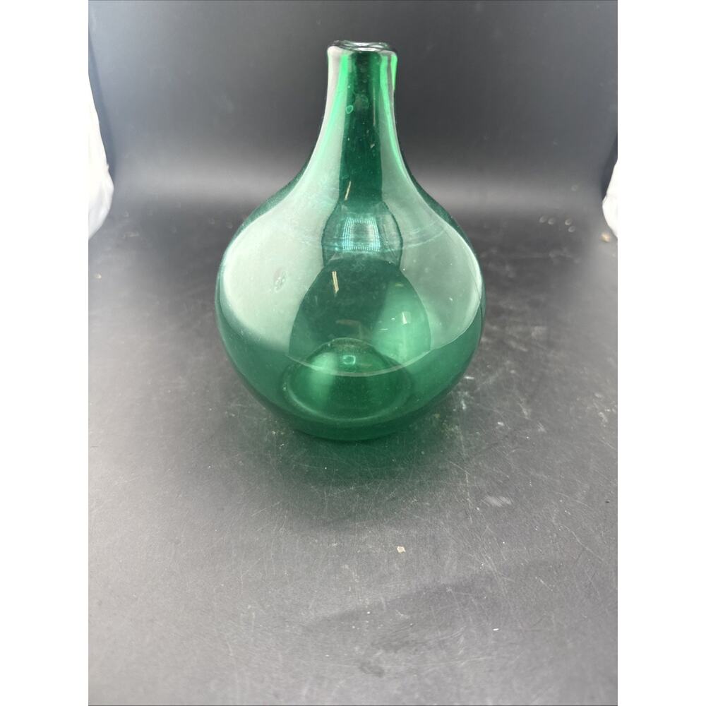 Green Glass Bud Vase Bulb Base Narrow Neck Modern Decor 5.5"